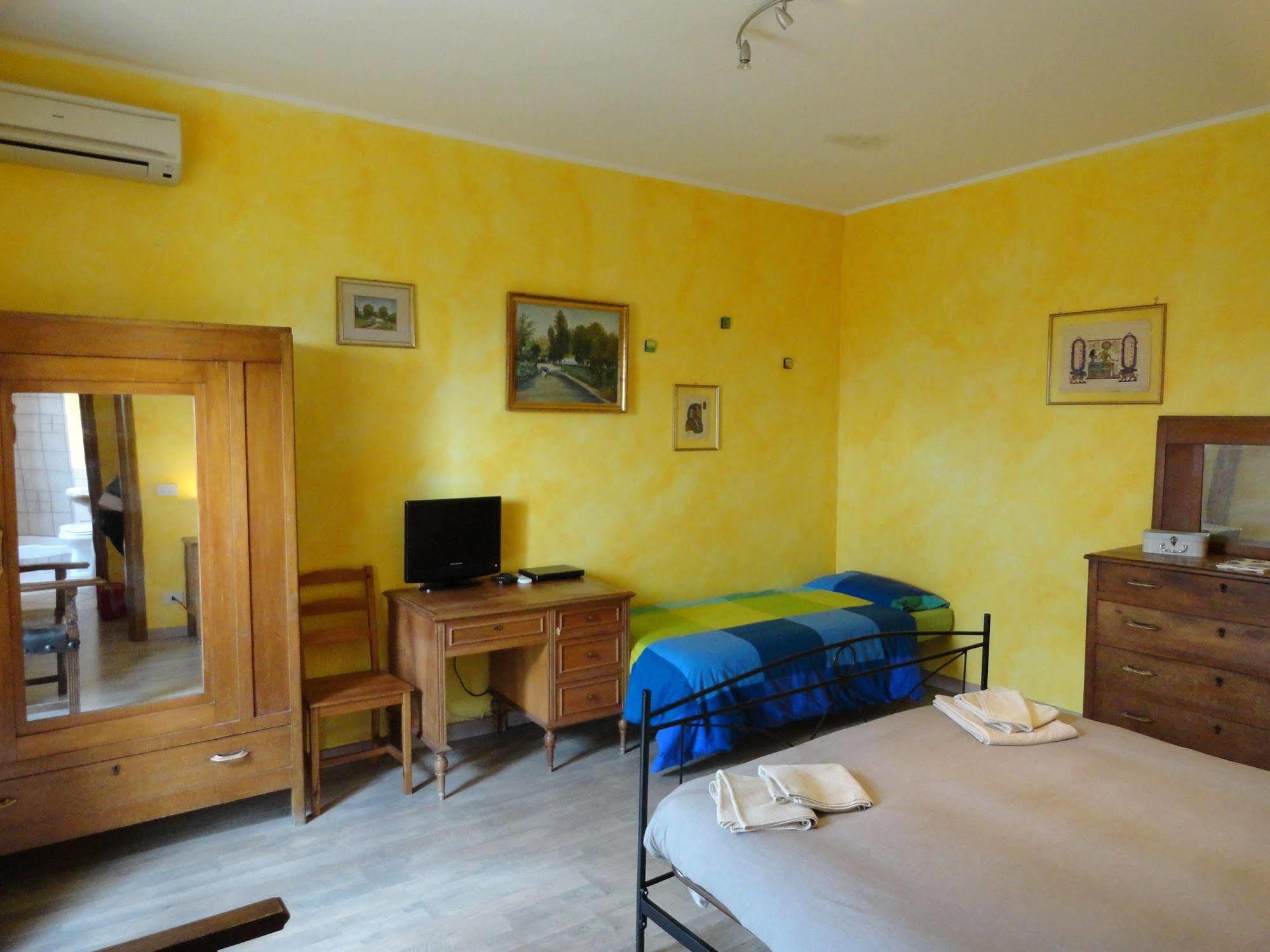 Casa Vacanza Spirito Libero Pianello  ภายนอก รูปภาพ