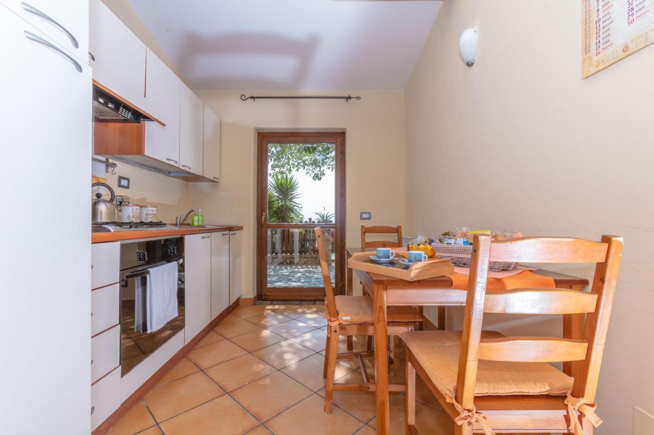 Casa Vacanza Spirito Libero Pianello  ภายนอก รูปภาพ